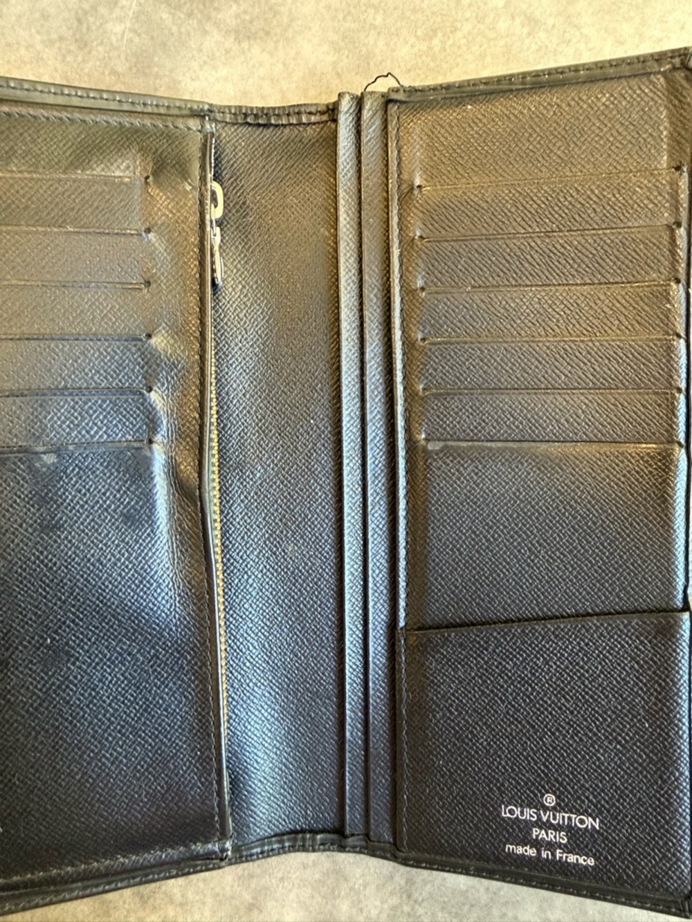 Louis Vuitton Black Epi Leather Wallet w LV Dust Bag - Picture 5 of 10